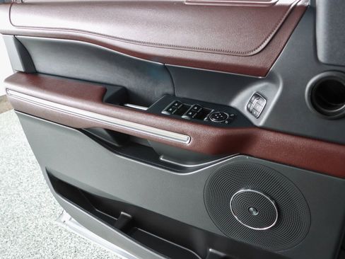 Used 2022 Ford Expedition Max Limited RWD image 23