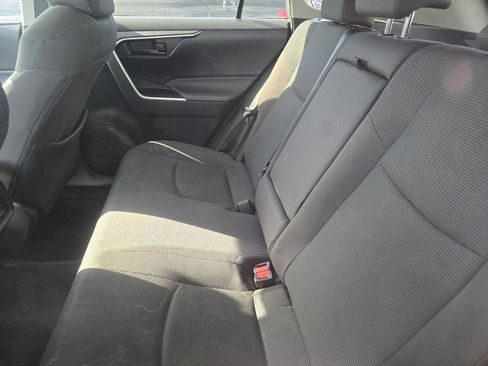 Used 2022 Toyota RAV4 LE image 22