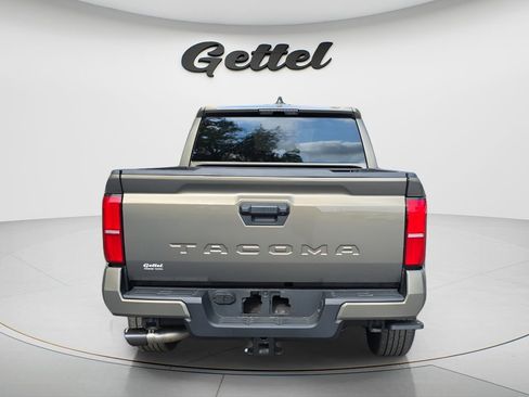 Used 2025 Toyota Tacoma TRD Sport image 5