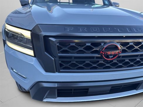 Used 2023 Nissan Frontier PRO-4X w/ Pro Convenience Package image 40