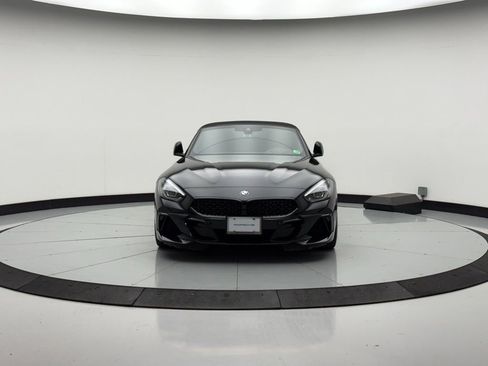 Used 2022 BMW Z4 M40i w/ Premium Package image 6