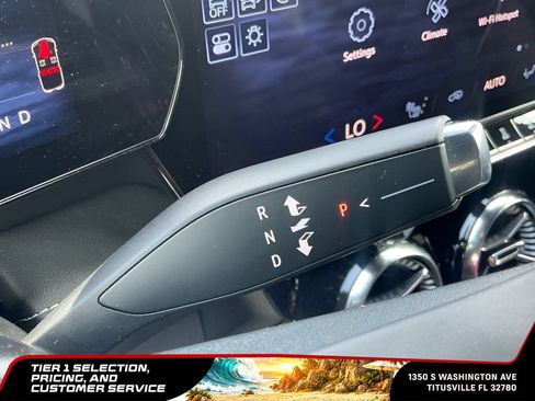 Used 2024 Chevrolet Blazer EV LT AWD/4WD image 35