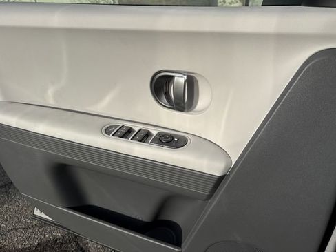 New 2026 Hyundai Ioniq 5 SEL image 14