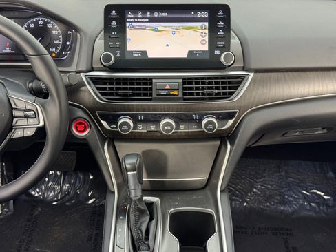 Used 2018 Honda Accord EX-L image 24