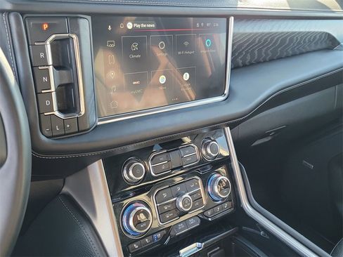 Certified 2023 GMC Yukon Denali image 13