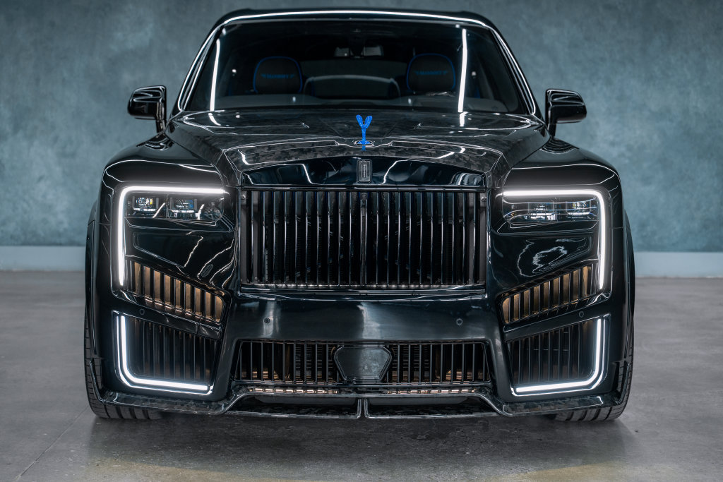 Used 2026 Rolls-Royce Cullinan AWD/4WD image 2