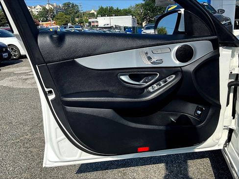 Used 2018 Mercedes-Benz C 300 4MATIC Sedan image 18