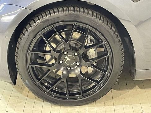 Used 2018 Tesla Model 3 Long Range AWD/4WD image 13