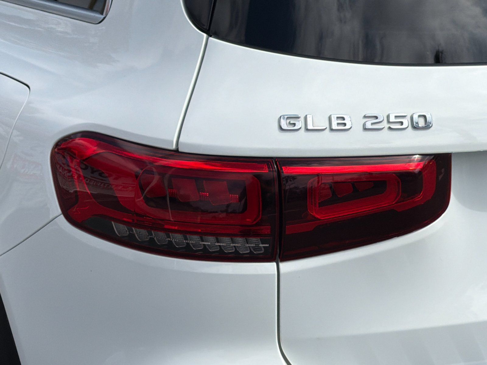 Used 2020 Mercedes-Benz GLB 250 image 25