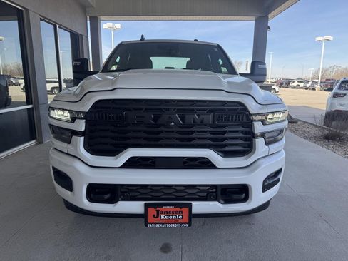 New 2026 RAM 2500 Big Horn AWD/4WD image 4