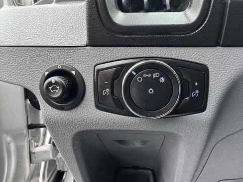 Used 2018 Ford Transit 350 XLT RWD image 10