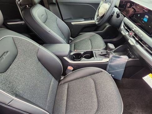 New 2025 Kia K4 GT-Line w/ GT-Line Sunroof Package image 12