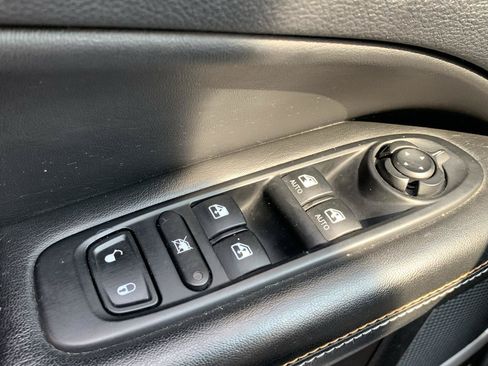 Used 2018 Jeep Compass Latitude w/ Popular Equipment Group AWD/4WD image 22