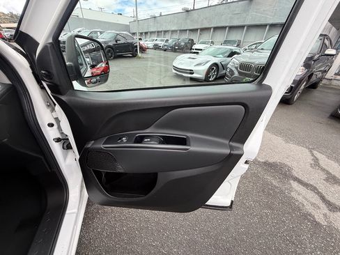 Used 2016 RAM ProMaster City Tradesman w/ Rear Back-up Camera Group FWD image 17