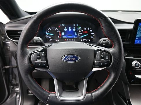 Certified 2023 Ford Explorer ST-Line w/ Class IV Trailer Tow Package image 13