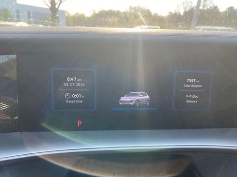 Used 2025 Volkswagen Tiguan SE R-Line image 7