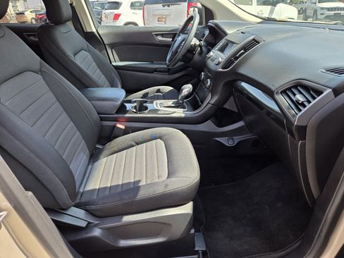 Used 2017 Ford Edge SE FWD image 12