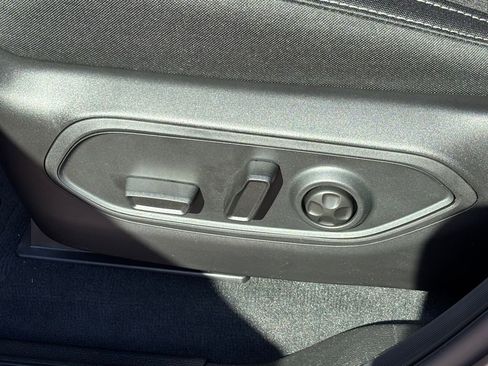 New 2025 Jeep Grand Cherokee Laredo X w/ Luxury Tech Group I image 14