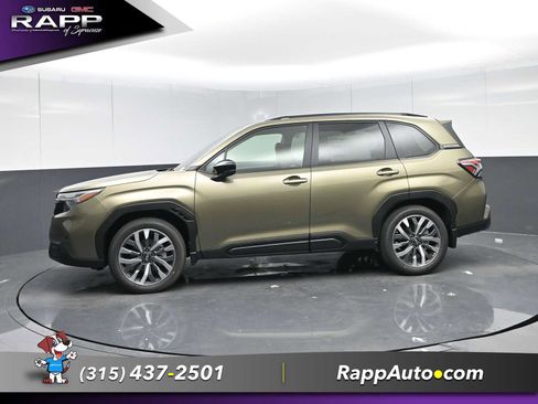 Used 2025 Subaru Forester Touring image 3