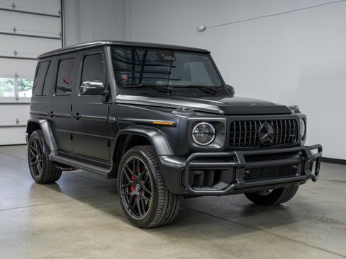 Used 2025 Mercedes-Benz G 63 AMG 4MATIC image 3