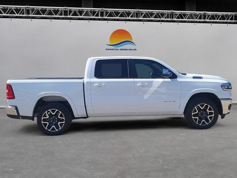 Used 2026 RAM 1500 Laramie AWD/4WD image 4