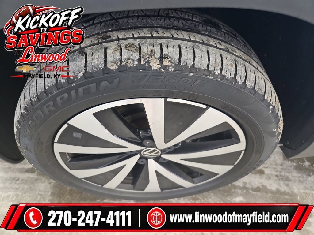 Used 2022 Volkswagen Taos SE AWD/4WD image 6