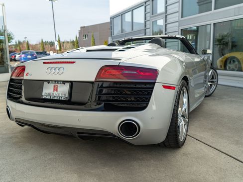 Used 2014 Audi R8 V10 image 16
