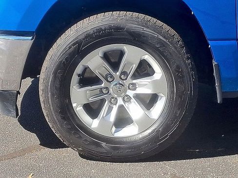 Used 2024 RAM 1500 Laramie image 8