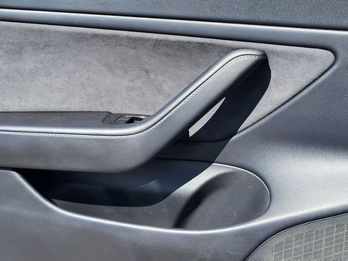 Used 2020 Tesla Model 3 Long Range image 17