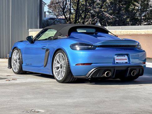 Used 2024 Porsche 718 Boxster Spyder RS image 3