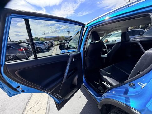 Used 2018 Toyota RAV4 Limited AWD/4WD image 14