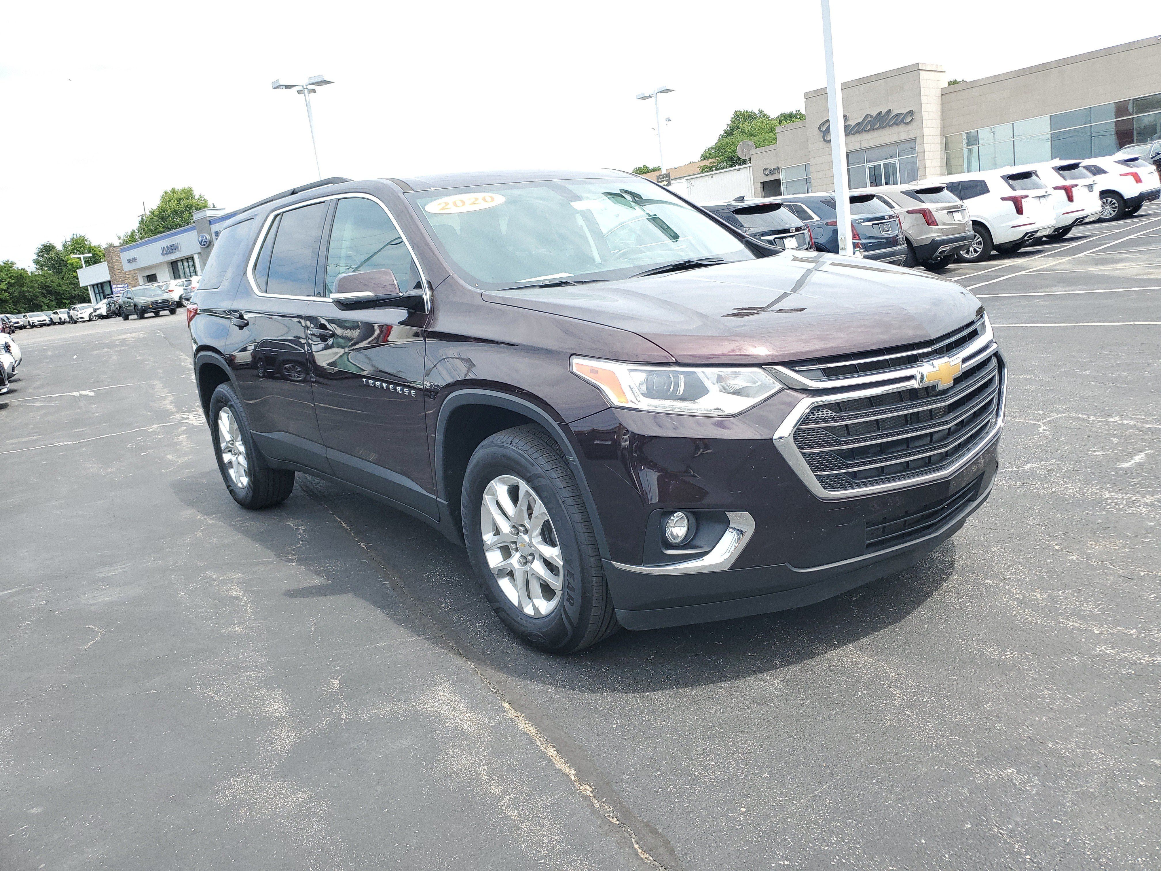 Used 2020 Chevrolet Traverse LT FWD image 4