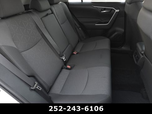Used 2024 Toyota RAV4 XLE w/ Convenience Package image 33
