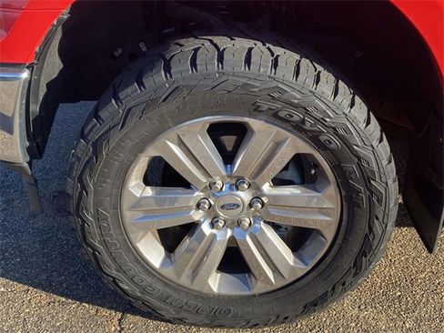 Used 2020 Ford F150 XLT w/ Equipment Group 302A Luxury image 4