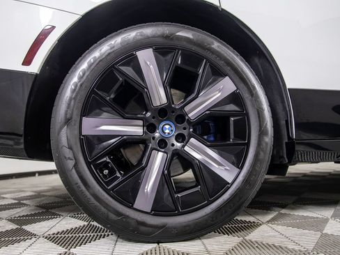 Used 2024 BMW iX xDrive50 w/ Sport Package AWD/4WD image 37