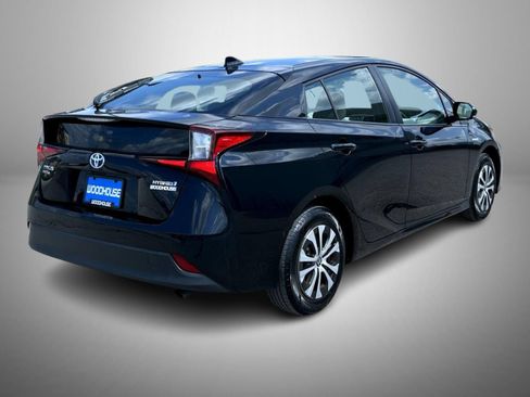 Used 2019 Toyota Prius LE AWD/4WD image 5