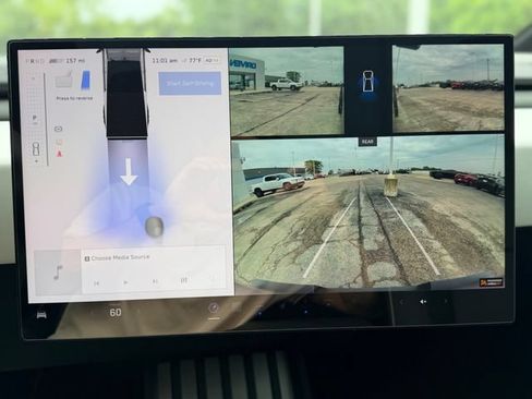 Used 2024 Tesla Cybertruck Cyberbeast AWD/4WD image 42