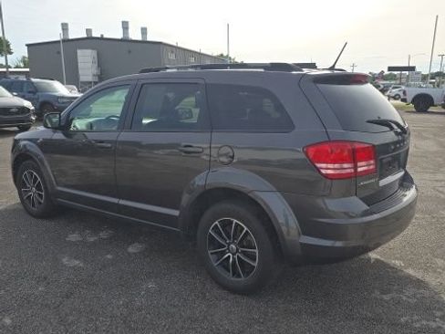 Used 2018 Dodge Journey SE w/ Popular Equipment Group FWD image 7