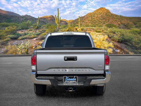 Used 2021 Toyota Tacoma TRD Off-Road RWD image 6