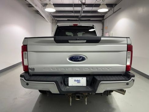 Used 2019 Ford F250 XLT w/ XLT Premium Package AWD/4WD image 6