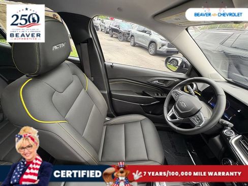 Used 2026 Chevrolet Trax ACTIV w/ Sunroof Package FWD image 26