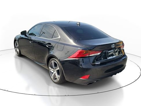 Used 2018 Lexus IS 300 w/ Premium Package RWD image 6