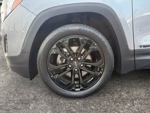 Used 2019 GMC Terrain SLE w/ Driver Convenience Package AWD/4WD image 14