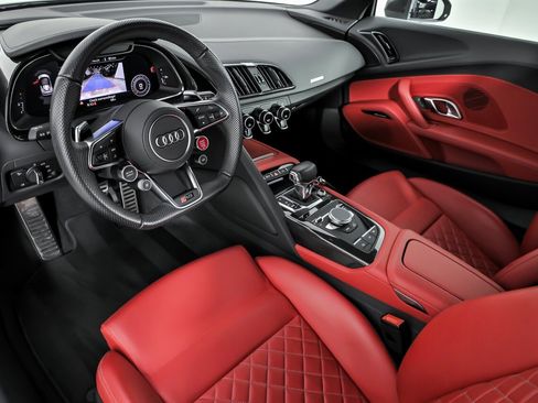 Used 2022 Audi R8 V10 performance image 26