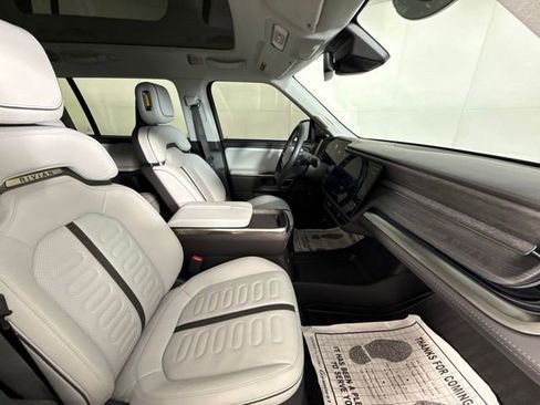 Used 2023 Rivian R1S Launch Edition image 33