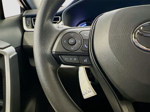 New 2025 Toyota RAV4 XLE image 30