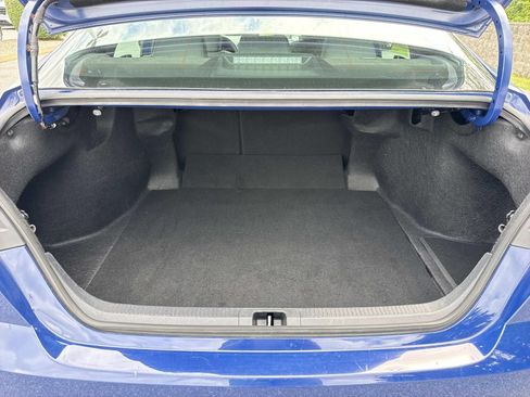 Used 2025 Toyota Camry SE FWD image 27