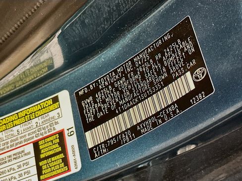 Used 2025 Toyota Camry LE FWD image 12