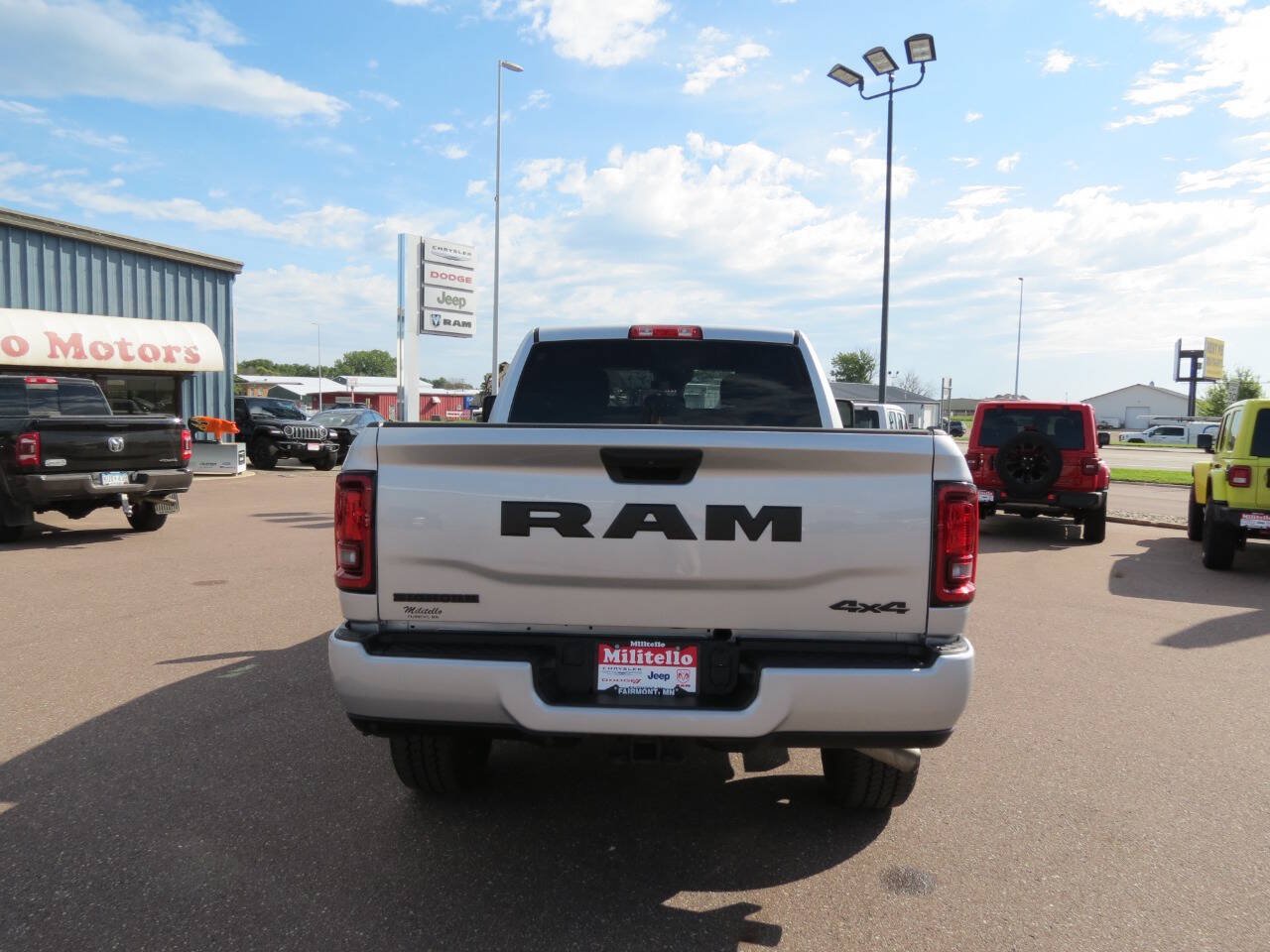 Used 2026 RAM 2500 Big Horn AWD/4WD image 6