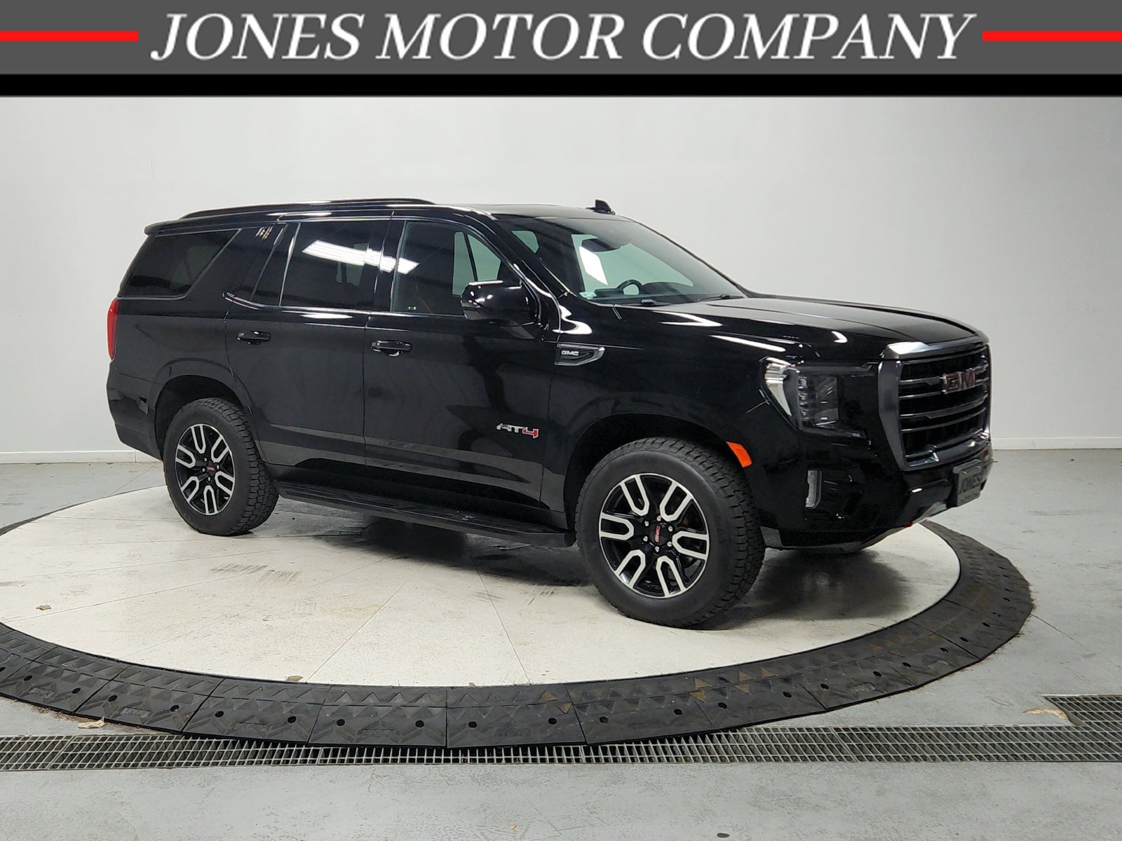 Used 2023 GMC Yukon AT4 AWD/4WD image 1